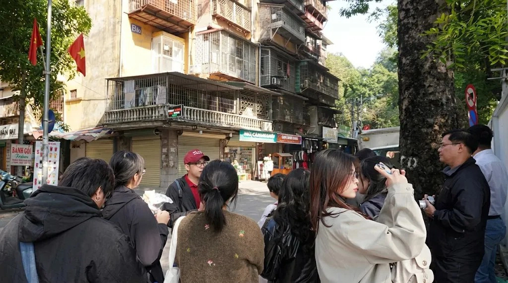 Day Tour | Hanoi's Old Apartment Lifestyle Experience